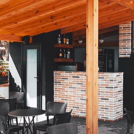 Hotel Beke Vlora Kültér fotó