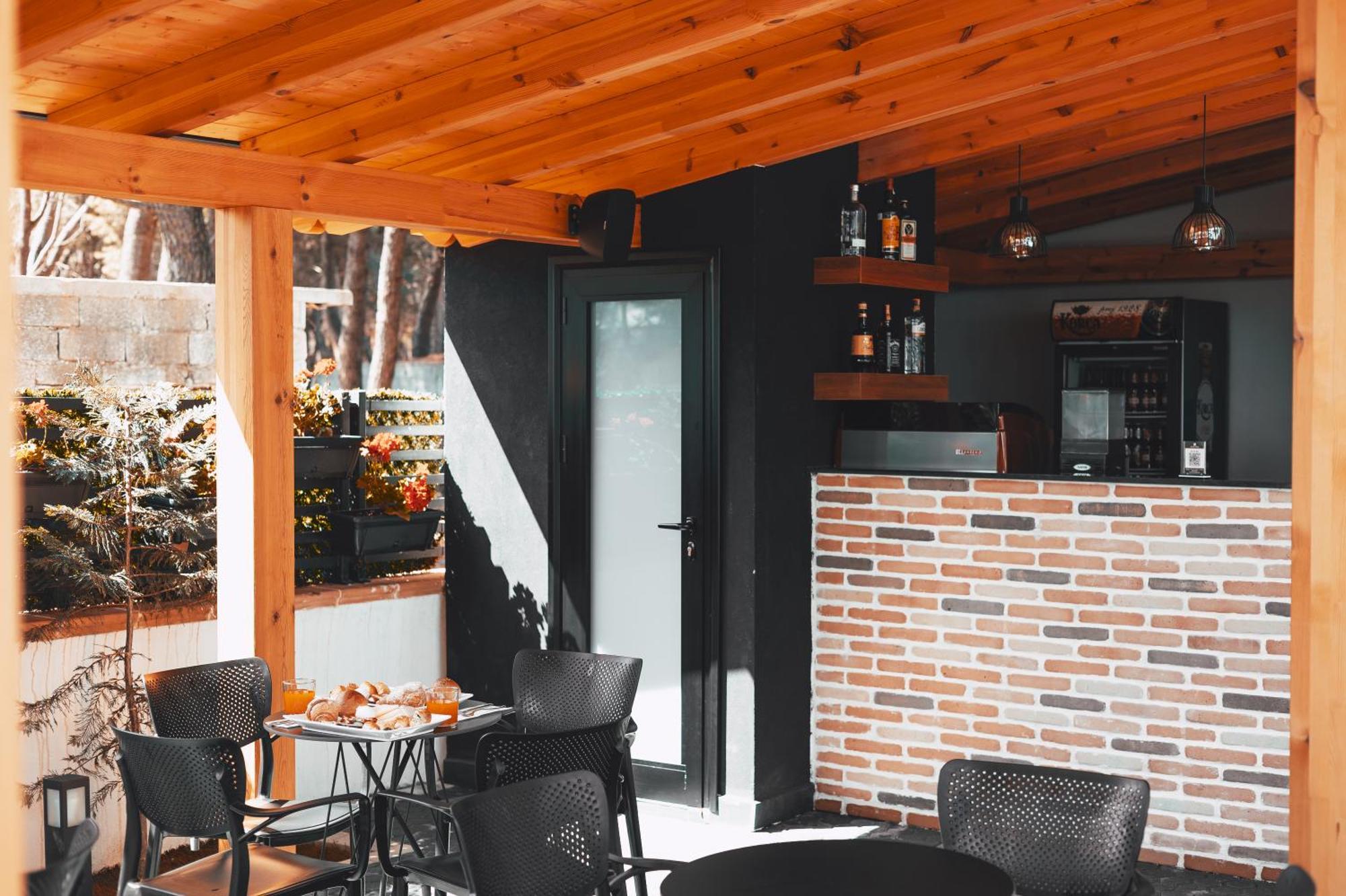 Hotel Beke Vlora Kültér fotó