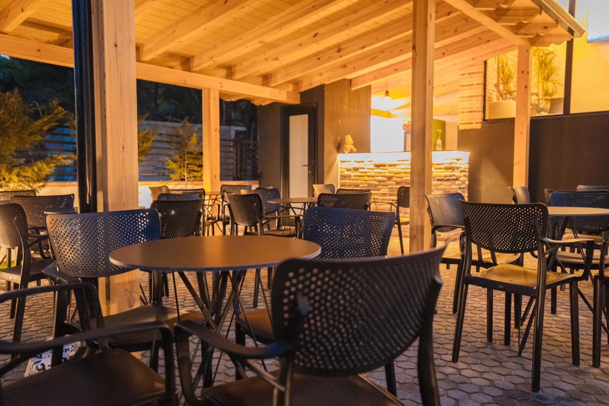 Hotel Beke Vlora Kültér fotó