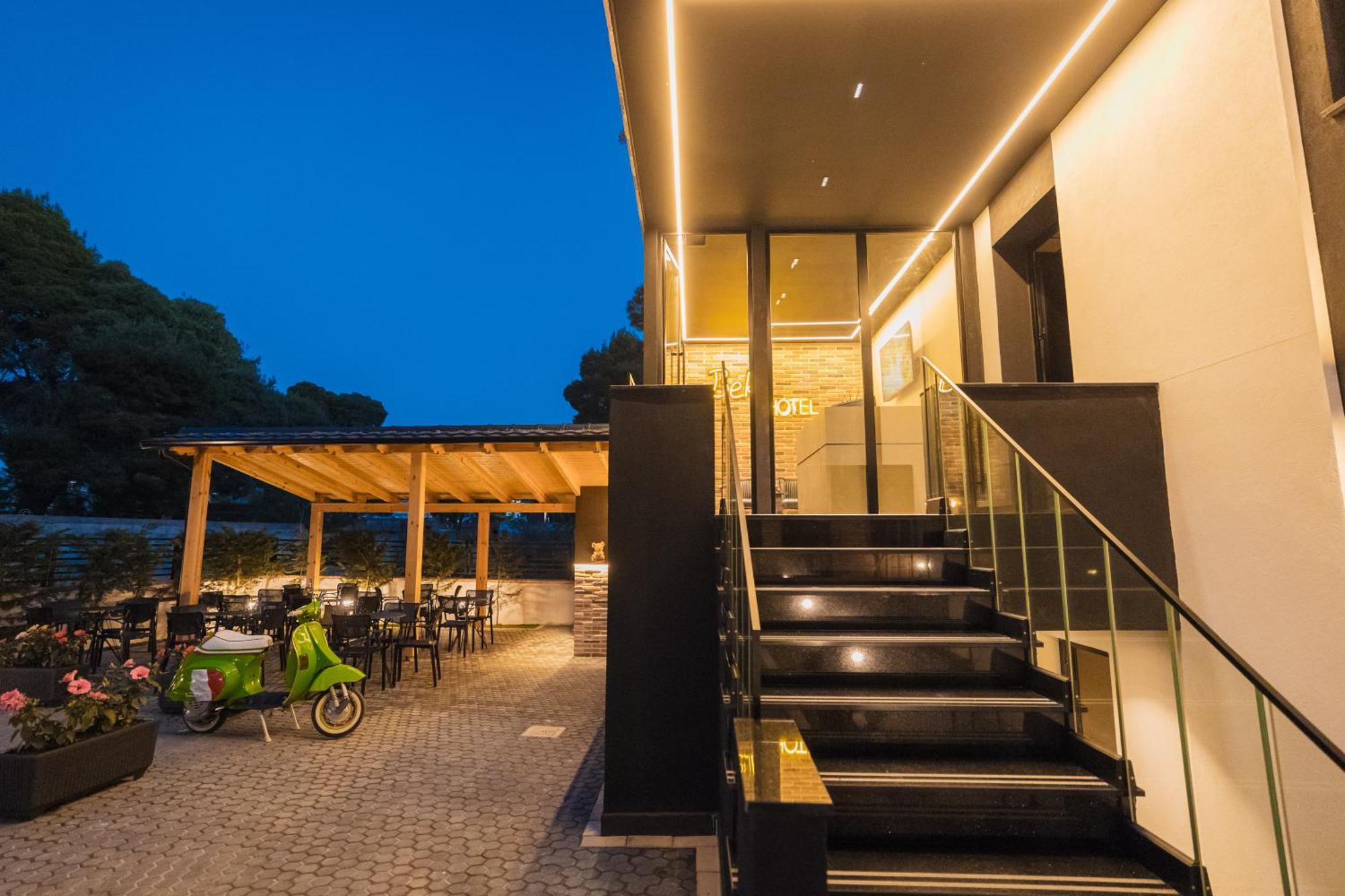 Hotel Beke Vlora Kültér fotó
